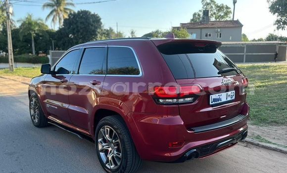 Tenga Tsaru Jeep Cherokee Tsvuku Mota in Maputo in Maputo Tenga Tsaru Jeep Cherokee Tsvuku Mota in Maputo in Maputo