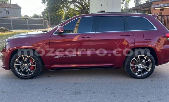 Tenga Tsaru Jeep Cherokee Tsvuku Mota in Maputo in Maputo Tenga Tsaru Jeep Cherokee Tsvuku Mota in Maputo in Maputo