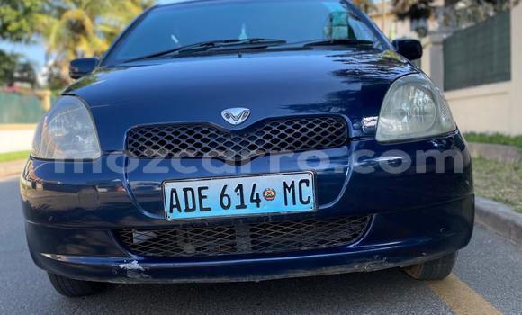 Comprar Usado Toyota Vitz Azul Carro em Maputo em Maputo
