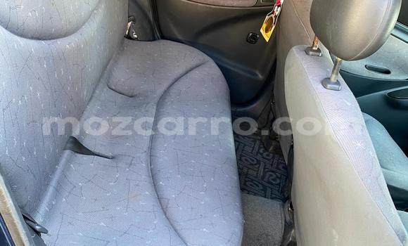 Comprar Usado Toyota Vitz Azul Carro em Maputo em Maputo Comprar Usado Toyota Vitz Azul Carro em Maputo em Maputo
