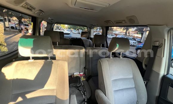 Comprar Usado Toyota Alphard Prata Carro em Maputo em Maputo Comprar Usado Toyota Alphard Prata Carro em Maputo em Maputo