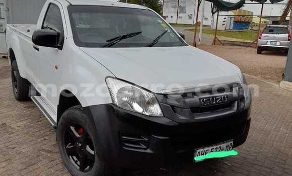 Tenga Tsaru Isuzu D-MAX Chena Mota in Maputo in Maputo