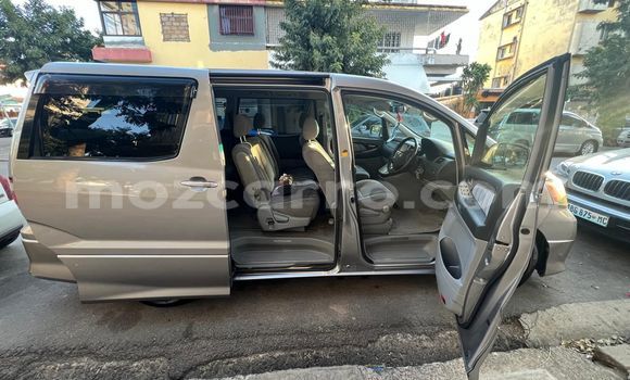 Buy Used Toyota Alphard Silver Car in Maputo in Maputo Buy Used Toyota Alphard Silver Car in Maputo in Maputo