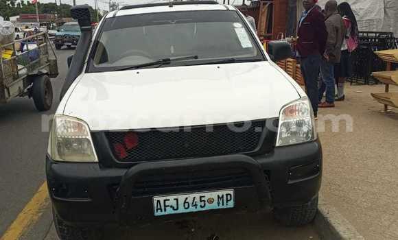 Tenga Tsaru Isuzu KB Chena Mota in Maputo in Maputo Tenga Tsaru Isuzu KB Chena Mota in Maputo in Maputo