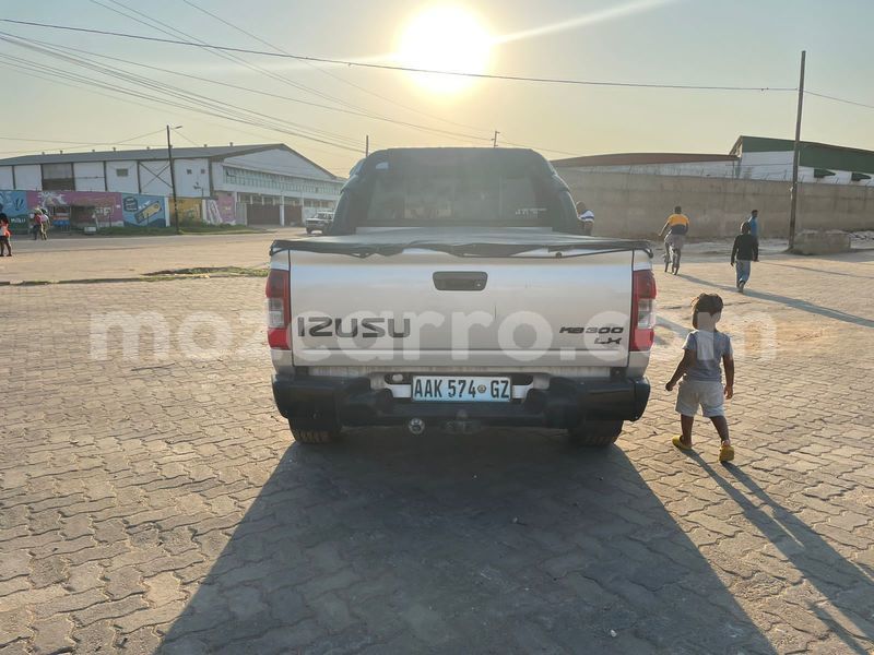 Big with watermark isuzu kb maputo maputo 28765