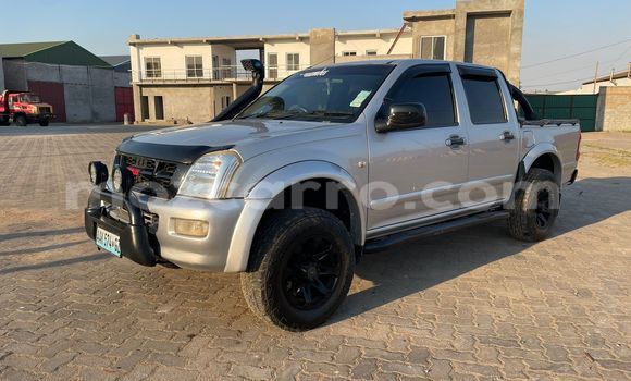 Comprar Usado Isuzu KB Prata Carro em Maputo em Maputo Comprar Usado Isuzu KB Prata Carro em Maputo em Maputo
