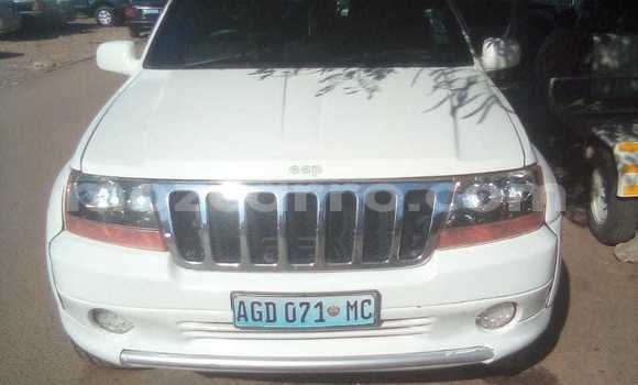 Buy Used Jeep Cherokee White Car in Maputo in Maputo Buy Used Jeep Cherokee White Car in Maputo in Maputo