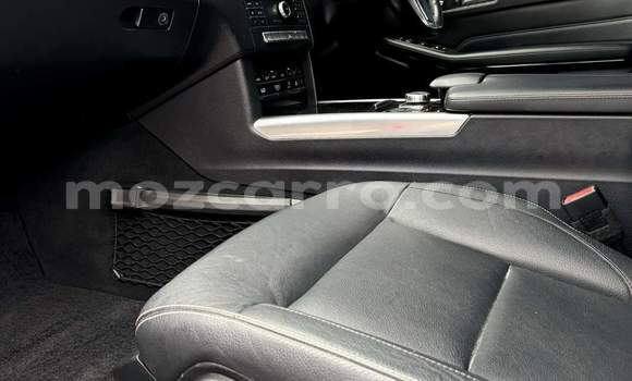 Nunua Ilio tumika Mercedes-Benz E200 Nyingine Gari ndani ya Maputo nchini Maputo Nunua Ilio tumika Mercedes-Benz E200 Nyingine Gari ndani ya Maputo nchini Maputo