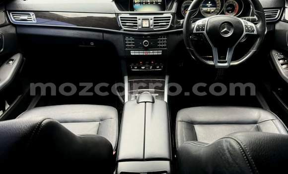 Nunua Ilio tumika Mercedes-Benz E200 Nyingine Gari ndani ya Maputo nchini Maputo Nunua Ilio tumika Mercedes-Benz E200 Nyingine Gari ndani ya Maputo nchini Maputo