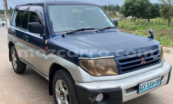 Comprar Usado Mitsubishi Pajero iO Azul Carro em Maputo em Maputo Comprar Usado Mitsubishi Pajero iO Azul Carro em Maputo em Maputo