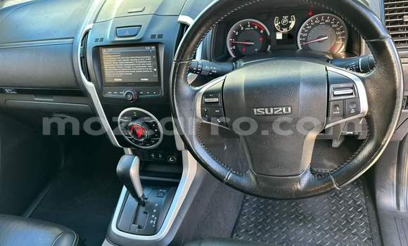 Comprar Usado Isuzu D-MAX De outros Carro em Maputo em Maputo Comprar Usado Isuzu D-MAX De outros Carro em Maputo em Maputo
