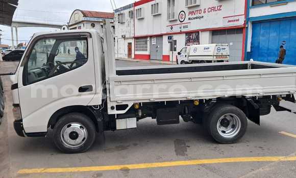 Comprar Novo Toyota Dyna Branco Caminhão em Maputo em Maputo Comprar Novo Toyota Dyna Branco Caminhão em Maputo em Maputo