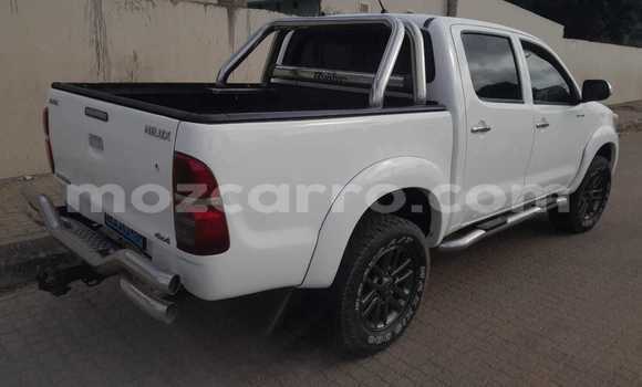 Tenga Tsaru Toyota Hilux Chena Mota in Maputo in Maputo Tenga Tsaru Toyota Hilux Chena Mota in Maputo in Maputo