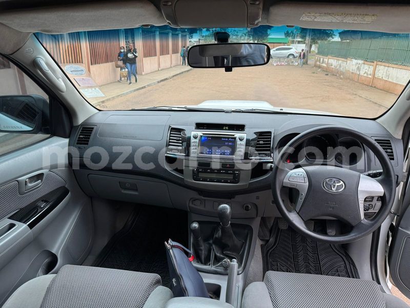 Big with watermark toyota hilux maputo maputo 28820