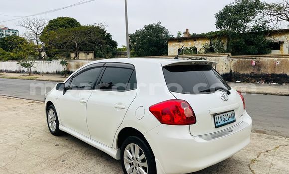 Comprar Usado Toyota Auris Branco Carro em Maputo em Maputo Comprar Usado Toyota Auris Branco Carro em Maputo em Maputo
