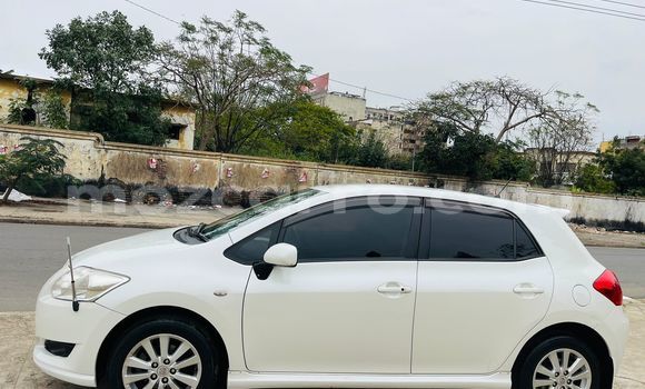 Comprar Usado Toyota Auris Branco Carro em Maputo em Maputo Comprar Usado Toyota Auris Branco Carro em Maputo em Maputo
