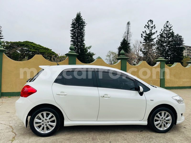 Big with watermark toyota auris maputo maputo 28822