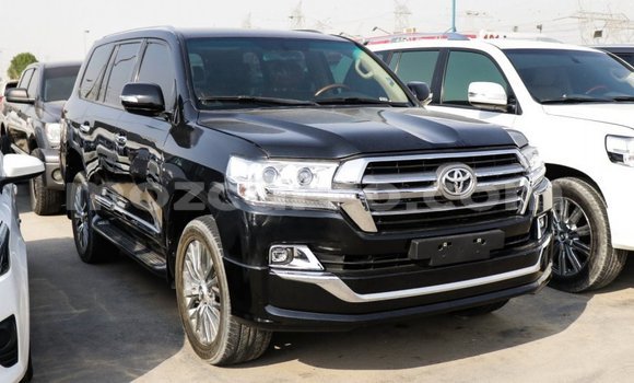 Comprar Importar Toyota Land Cruiser Preto Carro em Import - Dubai em Cabo Delgado Comprar Importar Toyota Land Cruiser Preto Carro em Import - Dubai em Cabo Delgado