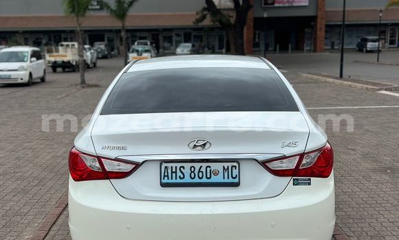 Buy Used Hyundai Sonata White Car in Maputo in Maputo Buy Used Hyundai Sonata White Car in Maputo in Maputo