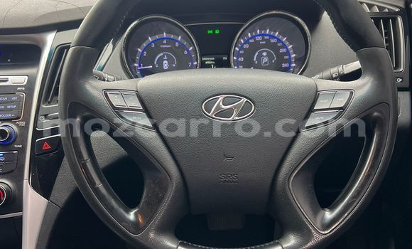 Buy Used Hyundai Sonata White Car in Maputo in Maputo Buy Used Hyundai Sonata White Car in Maputo in Maputo