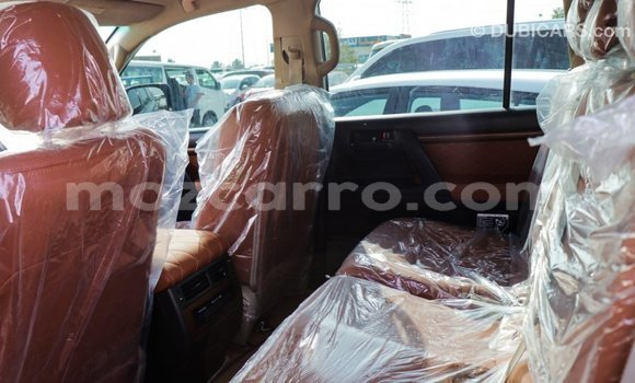 Comprar Importar Toyota Land Cruiser Preto Carro em Import - Dubai em Cabo Delgado Comprar Importar Toyota Land Cruiser Preto Carro em Import - Dubai em Cabo Delgado