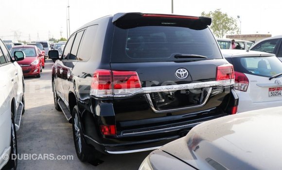 Comprar Importar Toyota Land Cruiser Preto Carro em Import - Dubai em Cabo Delgado Comprar Importar Toyota Land Cruiser Preto Carro em Import - Dubai em Cabo Delgado