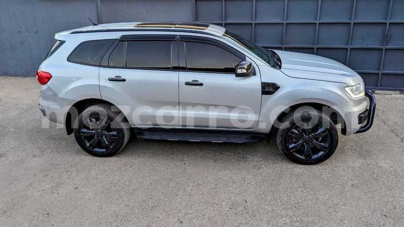 Big with watermark ford everest maputo maputo 28832