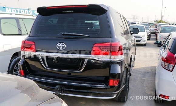 Comprar Importar Toyota Land Cruiser Preto Carro em Import - Dubai em Cabo Delgado Comprar Importar Toyota Land Cruiser Preto Carro em Import - Dubai em Cabo Delgado