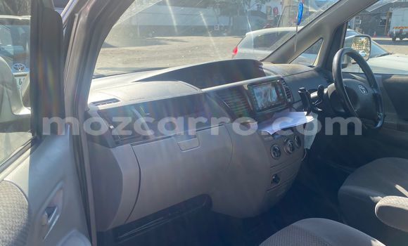 Comprar Usado Toyota Voxy De outros Carro em Maputo em Maputo Comprar Usado Toyota Voxy De outros Carro em Maputo em Maputo