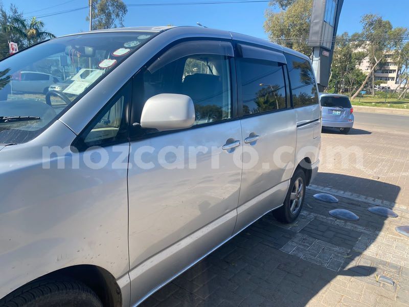 Big with watermark toyota voxy maputo maputo 28848