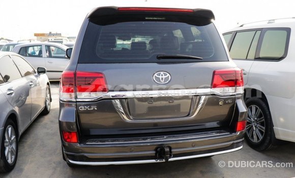Nunua Imported Toyota Land Cruiser Nyeusi Gari ndani ya Import - Dubai nchini Cabo Delgado Nunua Imported Toyota Land Cruiser Nyeusi Gari ndani ya Import - Dubai nchini Cabo Delgado