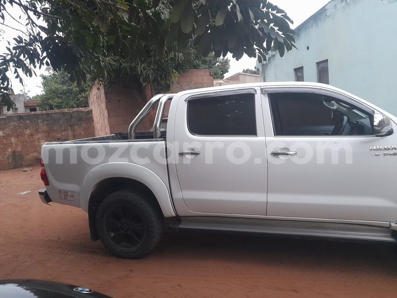 Big with watermark toyota hilux maputo maputo 28852