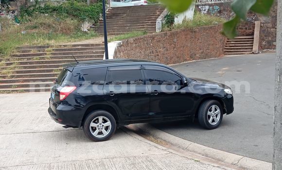 Nunua Ilio tumika Toyota Vanguard Fedha Gari ndani ya Maputo nchini Maputo Nunua Ilio tumika Toyota Vanguard Fedha Gari ndani ya Maputo nchini Maputo