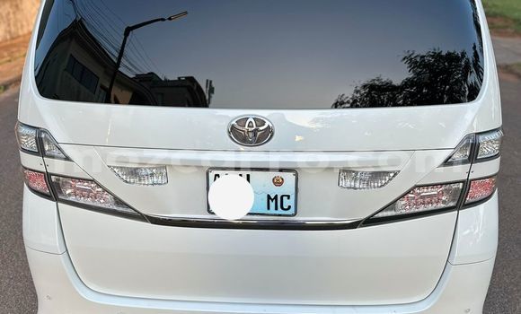Nunua Ilio tumika Toyota Vellfire Nyeupe Gari ndani ya Maputo nchini Maputo Nunua Ilio tumika Toyota Vellfire Nyeupe Gari ndani ya Maputo nchini Maputo
