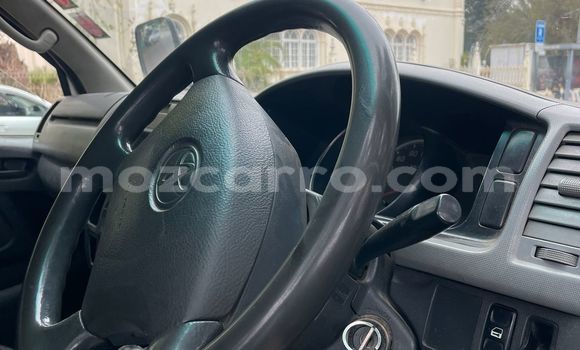 Nunua Ilio tumika Toyota Hiace Nyeupe Gari ndani ya Maputo nchini Maputo Nunua Ilio tumika Toyota Hiace Nyeupe Gari ndani ya Maputo nchini Maputo