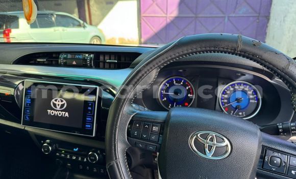 Comprar Novo Toyota Hiluxe Revo Branco Carro em Maputo em Maputo Comprar Novo Toyota Hiluxe Revo Branco Carro em Maputo em Maputo