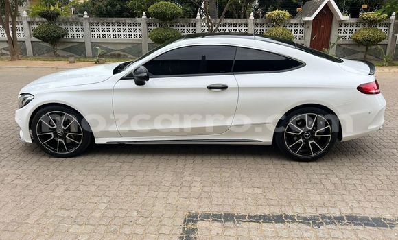 Nunua Ilio tumika Mercedes-Benz C-Classe Nyeupe Gari ndani ya Maputo nchini Maputo Nunua Ilio tumika Mercedes-Benz C-Classe Nyeupe Gari ndani ya Maputo nchini Maputo