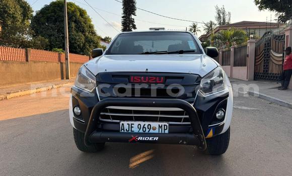 Buy Used Isuzu D-MAX White Car in Maputo in Maputo Buy Used Isuzu D-MAX White Car in Maputo in Maputo