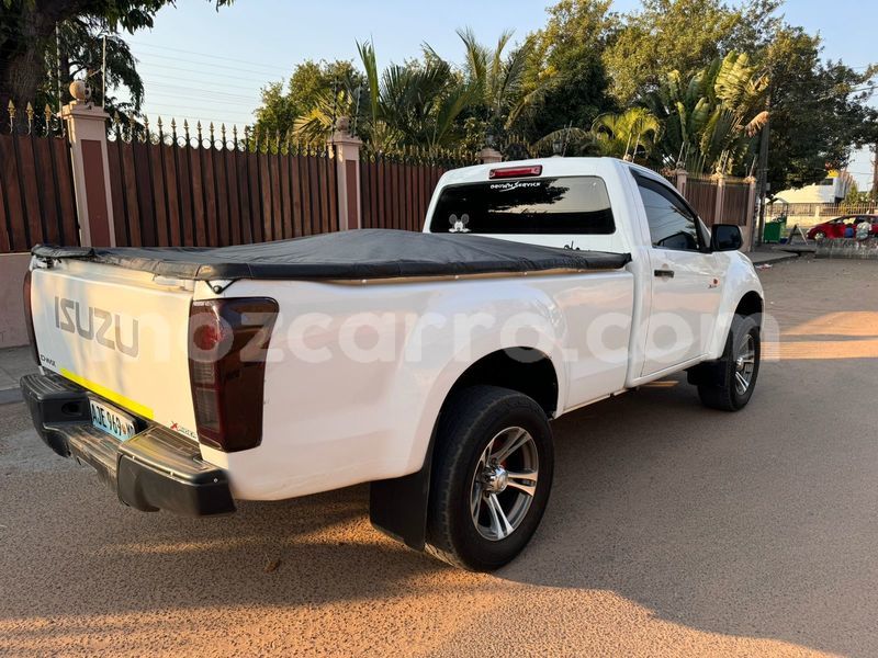 Big with watermark isuzu d max maputo maputo 28898