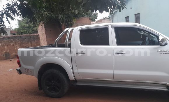 Buy Used Toyota Hilux White Car in Maputo in Maputo Buy Used Toyota Hilux White Car in Maputo in Maputo