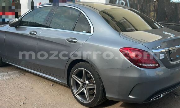Nunua Ilio tumika Mercedes-Benz C-Classe Fedha Gari ndani ya Maputo nchini Maputo Nunua Ilio tumika Mercedes-Benz C-Classe Fedha Gari ndani ya Maputo nchini Maputo