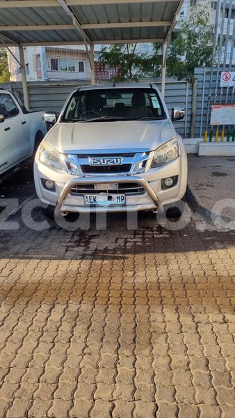 Big with watermark isuzu d max maputo maputo 28932