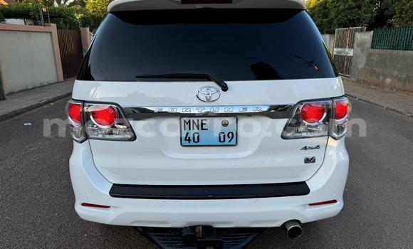 Buy Used Toyota Fortuner White Car in Maputo in Maputo Buy Used Toyota Fortuner White Car in Maputo in Maputo