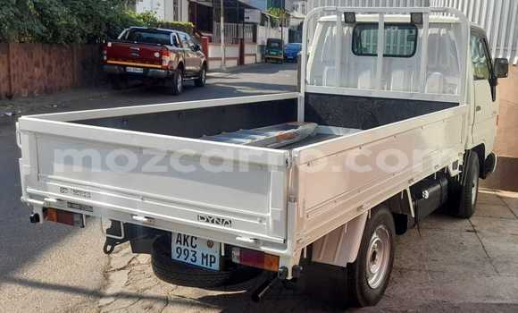 Nunua Mpya Toyota Dyna Nyeupe Lori ndani ya Maputo nchini Maputo Nunua Mpya Toyota Dyna Nyeupe Lori ndani ya Maputo nchini Maputo