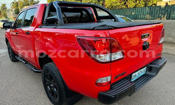 Nunua Ilio tumika Mazda BT-50 Nyekundu Gari ndani ya Maputo nchini Maputo Nunua Ilio tumika Mazda BT-50 Nyekundu Gari ndani ya Maputo nchini Maputo