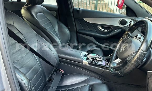 Comprar Usado Mercedes-Benz E-Classe Prata Carro em Maputo em Maputo Comprar Usado Mercedes-Benz E-Classe Prata Carro em Maputo em Maputo