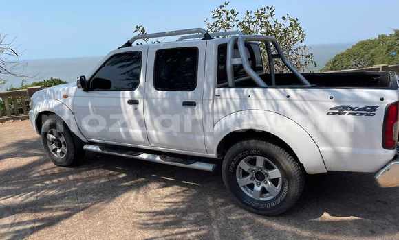 Nunua Ilio tumika Nissan Hardbody Nyeupe Gari ndani ya Maputo nchini Maputo Nunua Ilio tumika Nissan Hardbody Nyeupe Gari ndani ya Maputo nchini Maputo