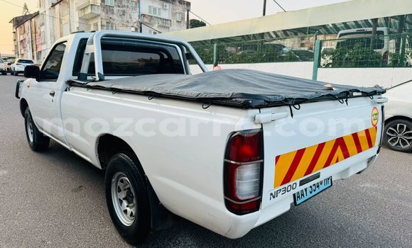 Tenga Tsaru Nissan Hardbody Chena Mota in Maputo in Maputo Tenga Tsaru Nissan Hardbody Chena Mota in Maputo in Maputo