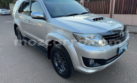 Comprar Usado Toyota Fortuner De outros Carro em Maputo em Maputo