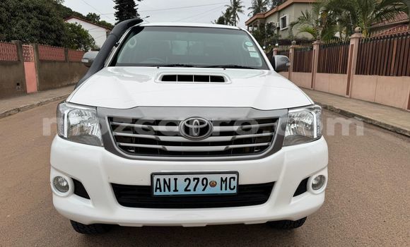 Comprar Usado Toyota Hilux Branco Carro em Maputo em Maputo Comprar Usado Toyota Hilux Branco Carro em Maputo em Maputo